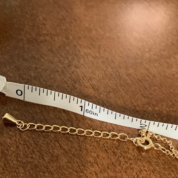 Gold Bird Green Gem & Magpie Flower Branch Pendant Necklace - Picture 3 of 4